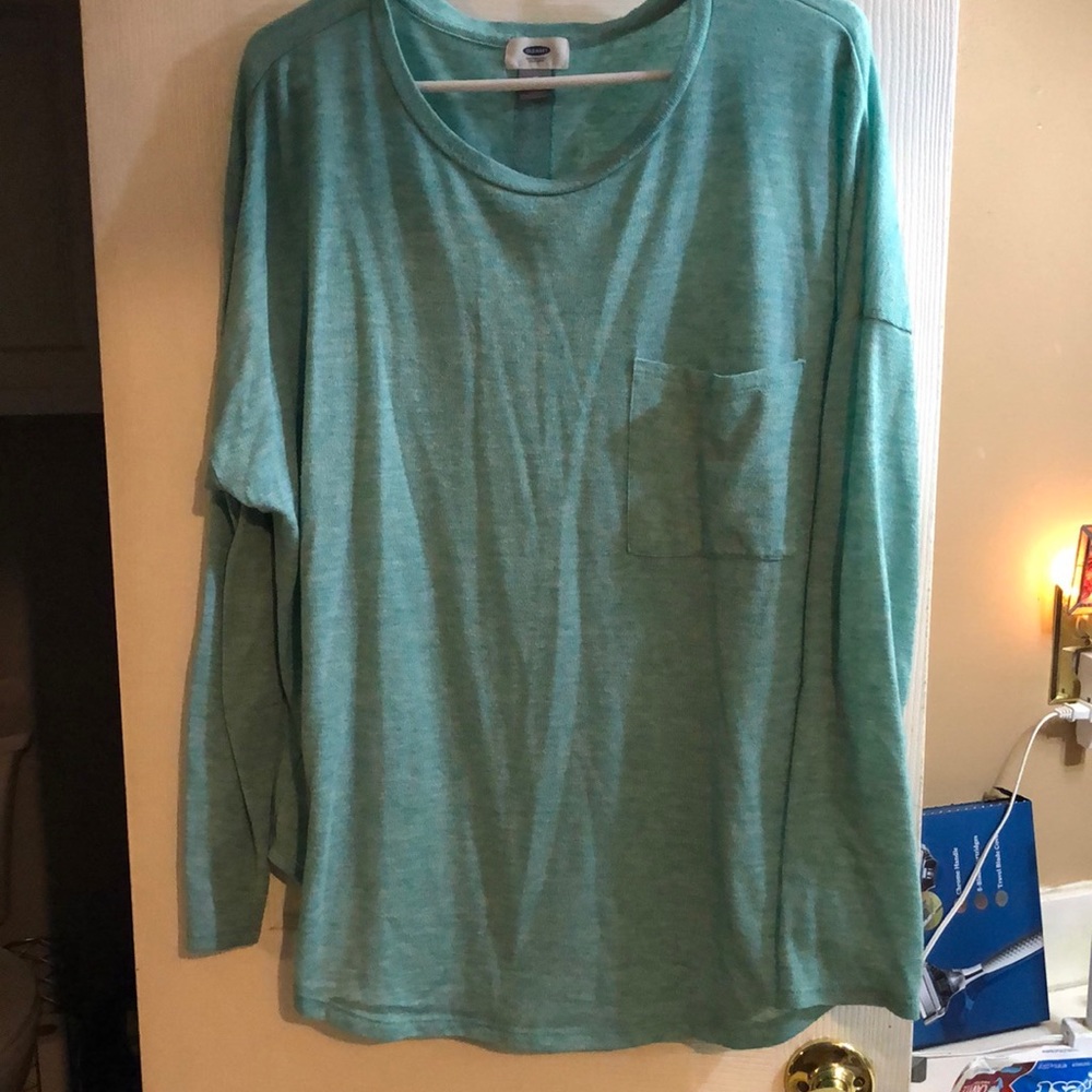 Old Navy oversized long sleeved pocketed comfy shirt size XL